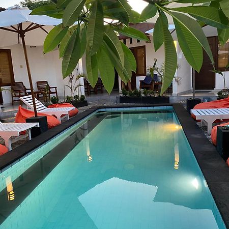 Cape Rose2 Hotel Gili Trawangan Buitenkant foto